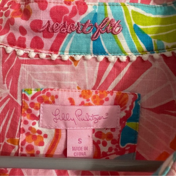 Lilly Pulitzer Resort Fit Button Down Shirt Size Small - Picture 5 of 11
